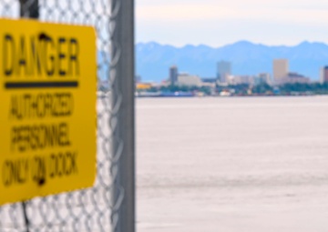 U.S. joint service members conduct a simulated port seizure during Arctic Edge 2025