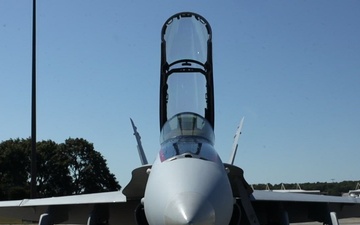 MCRC Visits Marines 250 F/A-18D Hornet at Hanscom Air Force Base
