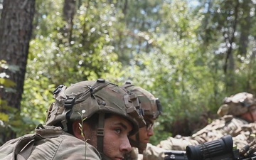 Commando Soldiers Fortify Positions at JRTC