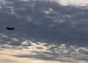 U.S. Marines with MRF-D 25.3, Philippine Marines, Australian Army take part in Combined Joint Forcible Entry Operation