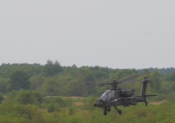 U.S. and Polish forces showcase Apache air and ground integration capabilities in Poland