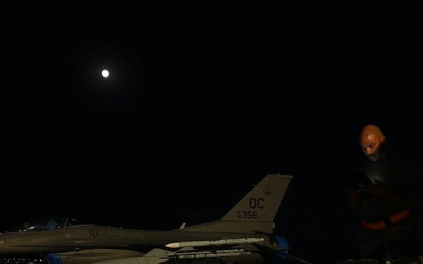 D.C. Air National Guard conduct F-16 maintenance during exercise Bamboo Eagle