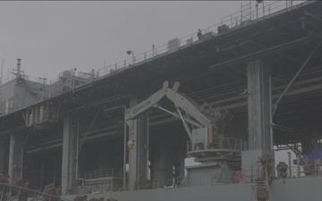 MRF-D 25.3: U.S. Marines and Sailors board USS Miguel Keith