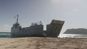 3rd LLB conducts beach rehearsals with U.S. Army MSV(L)