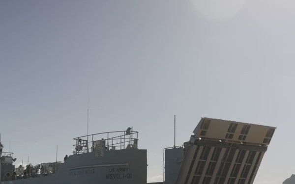 3rd LLB conducts beach rehearsals with U.S. Army MSV(L)