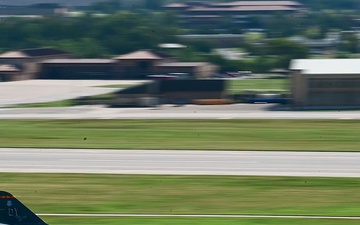 B-1 lands at McConnell