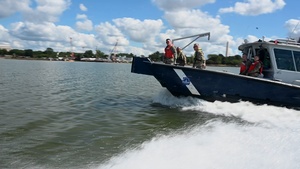 DCNG Senior Leaders Partner with MPD Harbor Patrol Unit