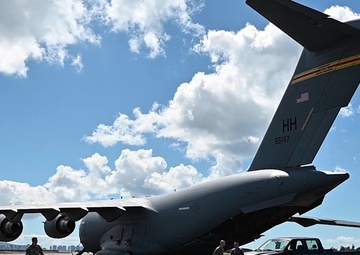 624th APS receives engine running onload/offload training