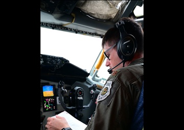 100th ARW refuels 48th FW