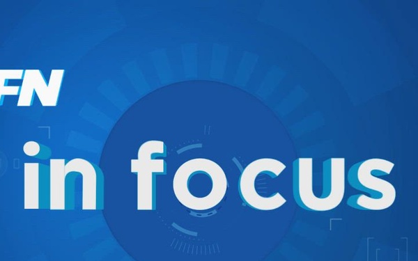 Chef Robert Irvine visits Naval Station Rota