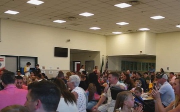 AFN Naples Social Media Video - Celebrity Chef Robert Irvine Visits NSA Naples