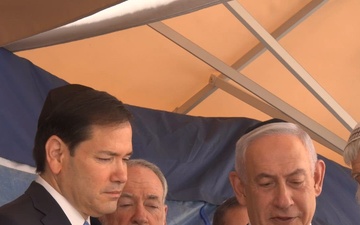 U.S. Secretary of State Marco Rubio visits the Western Wall in the Old City of Jerusalem, accompanied by Israeli Prime Minister Benjamin Netanyahu, on September 14, 2025.