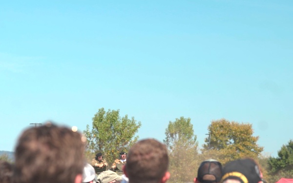 World War II Tank demonstration at Army Expo (longplay)