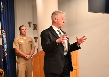 Navy IW training: Information Professional Officer