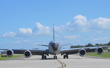 8th Maintenace Group Conducts a Hot Pit Refueling