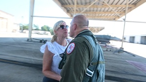 D.C. National Guard Commanding General receives familiarization flight in an F-16D
