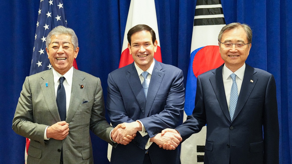日米韓外相会談の参考画像（米国防総省、2025年）