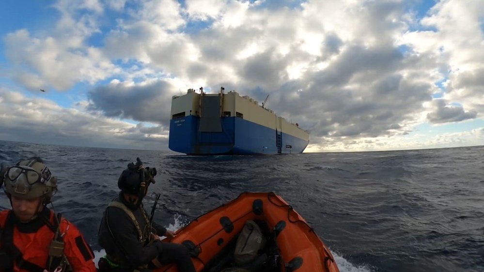 DVIDS - Video - Rescue Over the Pacific