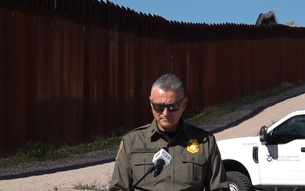 Conferencia de prensa del Sector de Patrulla Fronteriza de Tucson  de la CBP sobre desinformación sobre cárteles y las consecuencias continuas de la entrada ilegal