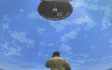 U.S. Soldiers utilize virtual environments for fires observation training