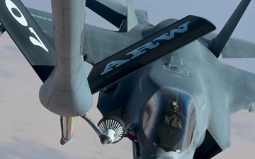 Lightning Streaks Across USCENTCOM