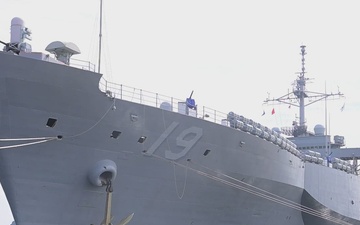 ROK Navy welcomes USS Blue Ridge into Busan ROK Fleet