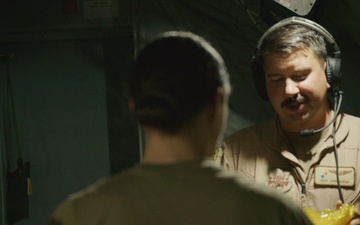 Stratotanker refuels Royal Bahrain Air Force Fighting Falcons