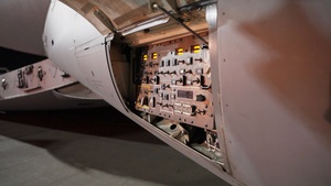 332nd Expeditionary Logistics Readiness Squadron refuels, loads C-17