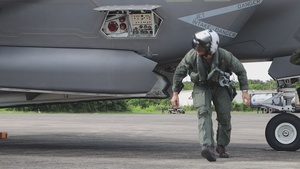 VMFA-225 conducts flight operations in Puerto Rico