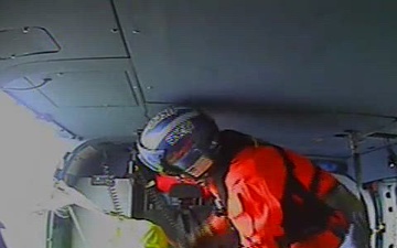 Coast Guard rescues 5 people from sinking sailboat off Cape Hatteras