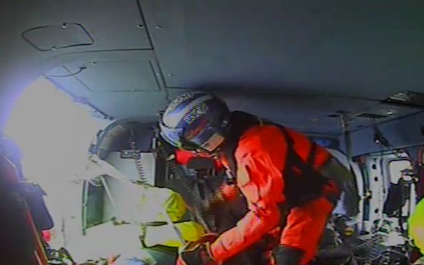 Coast Guard rescues 5 people from sinking sailboat off Cape Hatteras