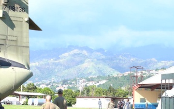 Joint Task Force-Bravo Delivers food to Jamaica