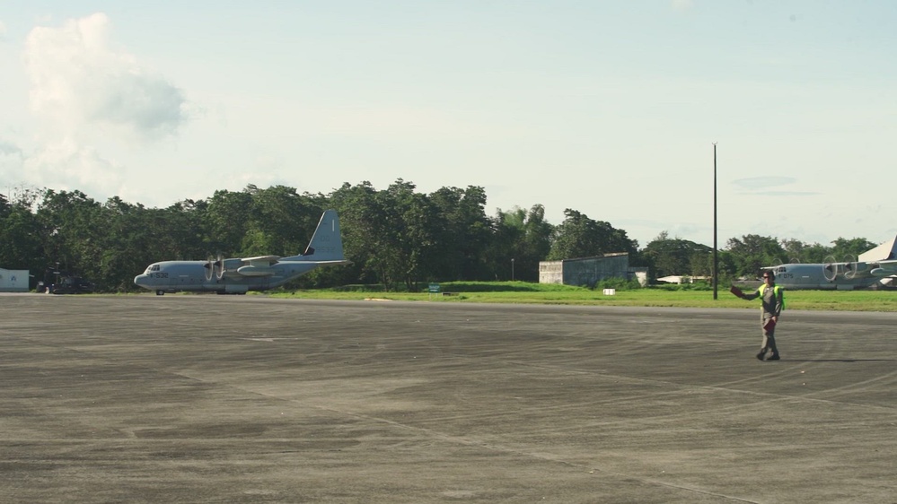 U.S. Marines Arrive to Provide Support to Philippines for Foreign Disaster Relief