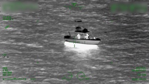 Coast Guard rescues 8 people from disabled boat off Venice