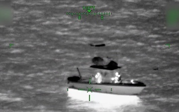 Coast Guard rescues 8 people from disabled boat off Venice