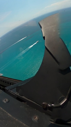 Cockpit Footage: F-22 Raptor High Speed Pass at Miami Beach