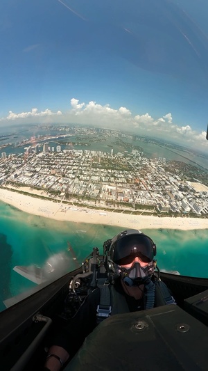 Cockpit Footage: F-22 Raptor Demonstration at Miami Beach