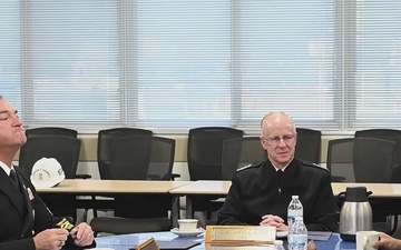 Chief of Naval Operations visits Commander, Fleet Activities Yokosuka