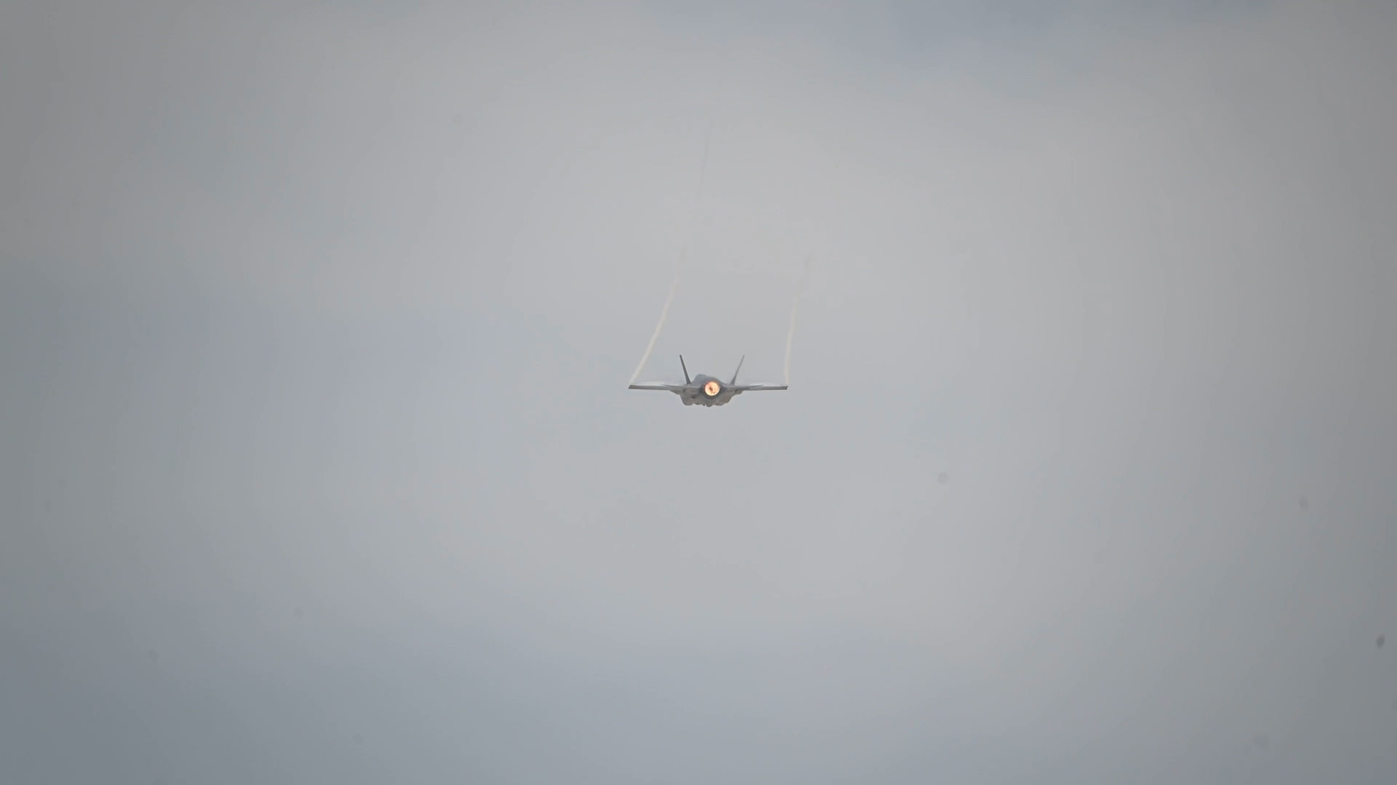 U.S. Air Force Maj. Melanie “Mach” Kluesner, pilot of the F-35A Lightning II Demonstration Team, performs aerial maneuvers at the Dubai Airshow, Dubai, United Arab Emirates, on Nov. 17, 2025. The demonstration highlights the F-35A’s agility and advanced capabilities to audiences attending the event. (U.S. Air Force photo by Staff Sgt. Nicholas Rupiper)