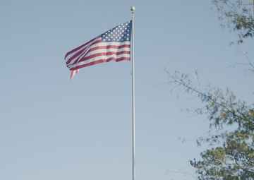 U.S. Marines with Marine Wing Headquarters Squadron conduct 250-mile relay run (vertical)