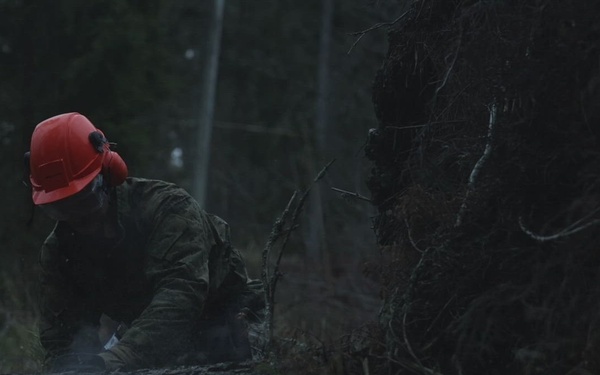 U.S. Marines execute log operations during bilateral exercise