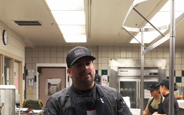 Chef Mike Castaneda Visits 75th FA BDE