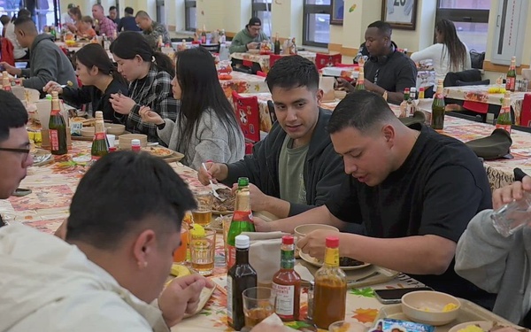 541st Field Feeding Company hosts Thanksgiving lunch at Camp Humphreys