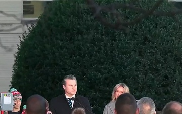  Hegseth Hosts Pentagon Tree Lighting