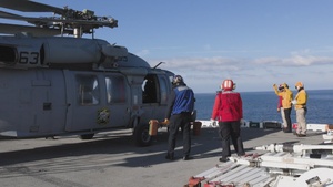 11th MEU Marines, Sailors Conduct Deck Landing Qualifications