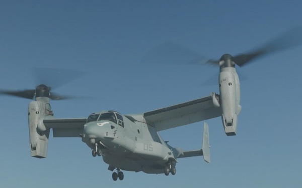 11th MEU Marines, Sailors Conduct Deck Landing Qualifications