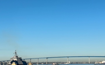 USS Pierre (LCS 38) Arrives at Homeport for the First Time