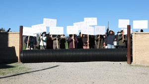 1st Bn., 5th Marines reinforces simulated embassy during Steel Knight 25