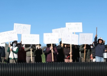1st Bn., 5th Marines reinforces simulated embassy during Steel Knight 25