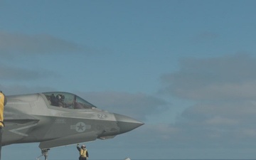 11th MEU Marines, Sailors Conduct F-35B Deck Landing Qualifications